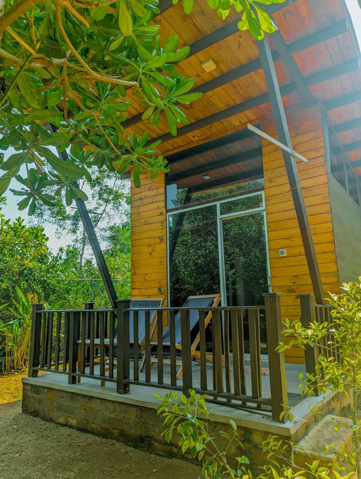 Southern Edge Cabanas Tangalle Exterior photo