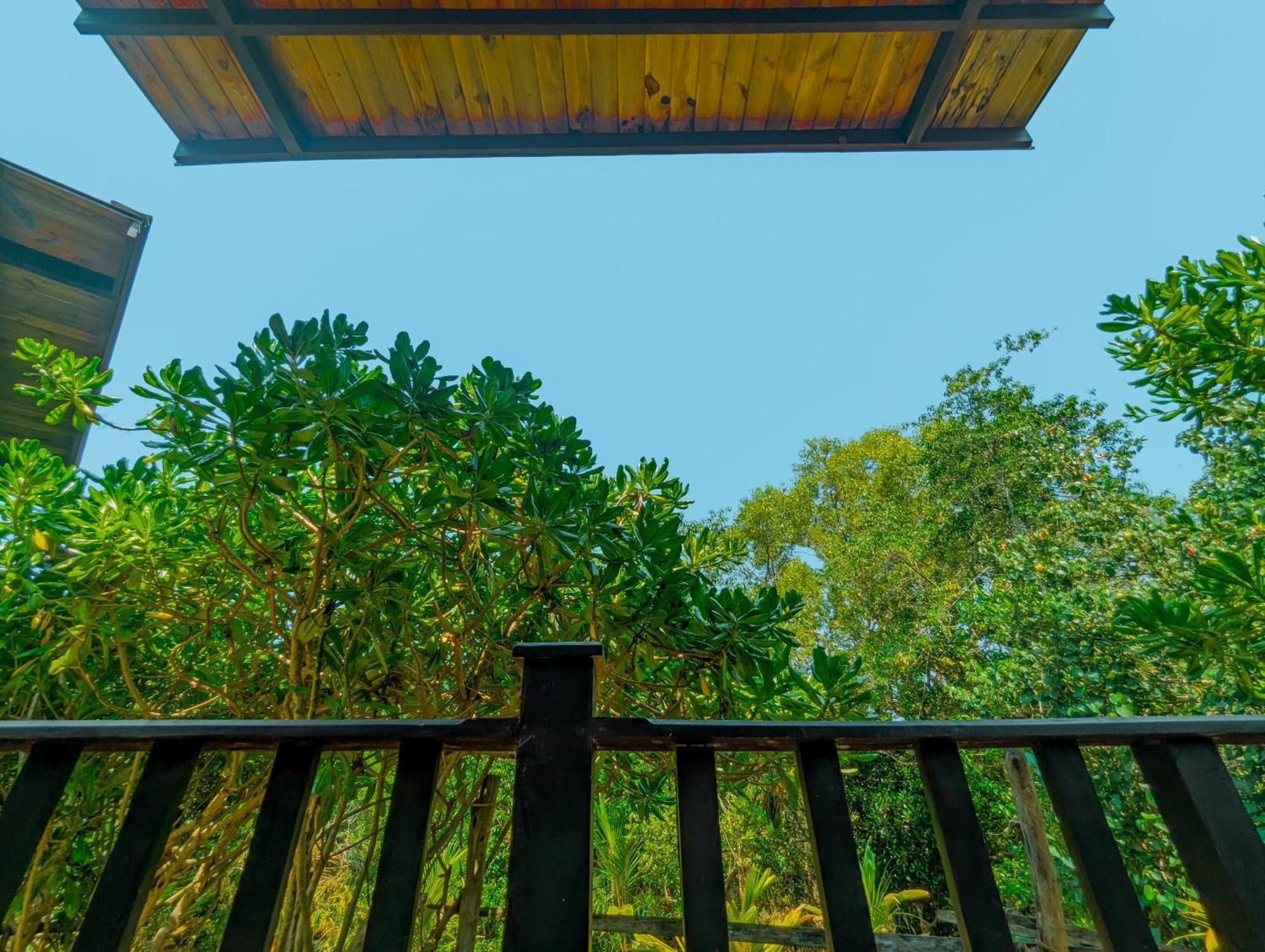 Southern Edge Cabanas Tangalle Exterior photo